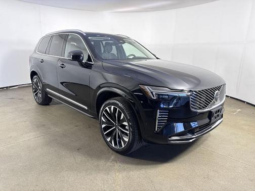2025 Volvo XC90 B6 Plus 7-Seater