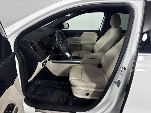 2025 Mercedes-Benz GLA 250 Base 4MATIC