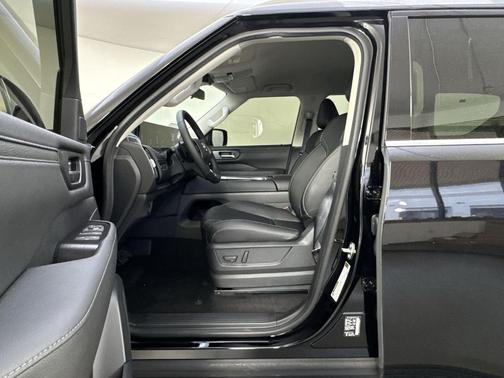 2025 Nissan Armada SV
