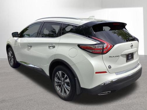 White 2018 Nissan Murano SL