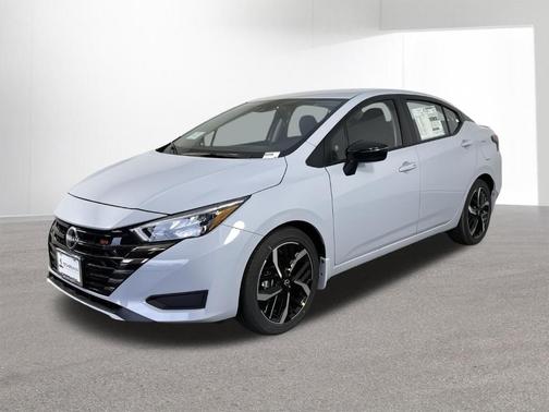 2025 Nissan Versa 1.6 SR