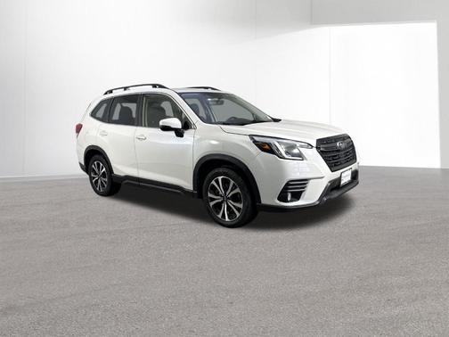 Crystal White Pearl 2023 Subaru Forester 2.5i Limited