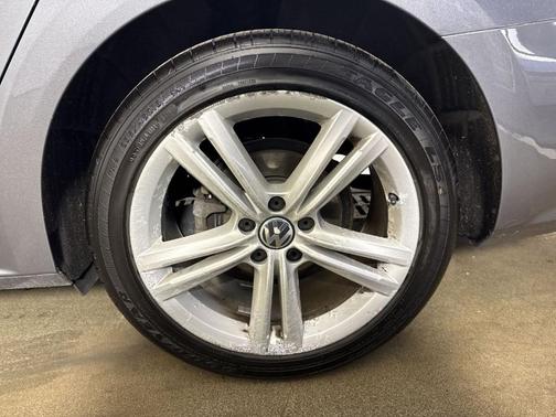 2013 Volkswagen Passat 3.6 SE