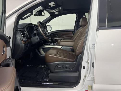 2021 Nissan Titan Platinum Reserve