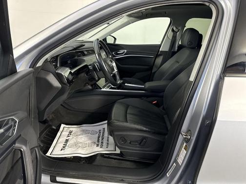 2021 Audi e-tron Premium