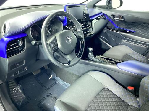 2020 Toyota C-HR XLE
