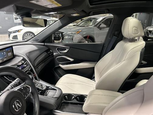 Platinum White Pearl 2025 Acura RDX Base