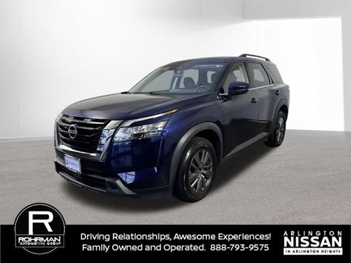 2022 Nissan Pathfinder SV