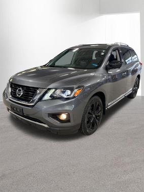 2017 Nissan Pathfinder Platinum