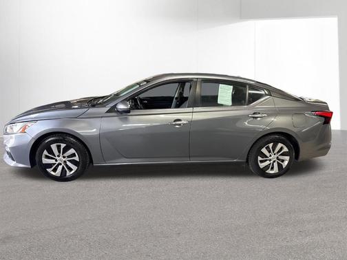 Gun Metallic 2020 Nissan Altima 2.5 S