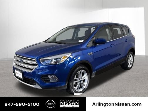 Lightning Blue Metallic 2017 Ford Escape SE