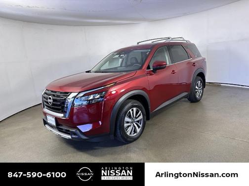 2025 Nissan Pathfinder SL