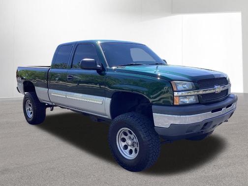 Dark Green Metallic 2005 Chevrolet Silverado 1500 LS Extended Cab