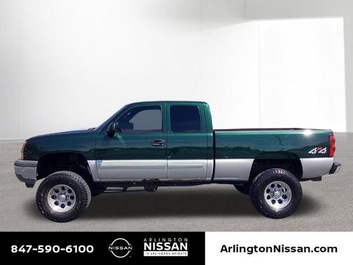 Dark Green Metallic 2005 Chevrolet Silverado 1500 LS Extended Cab