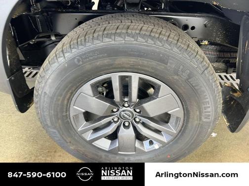 2025 Nissan Frontier SV