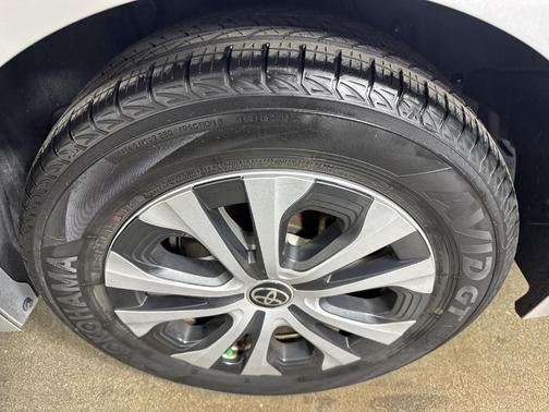 2020 Toyota Corolla Hybrid LE