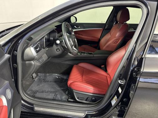 2024 Genesis G70 2.5T