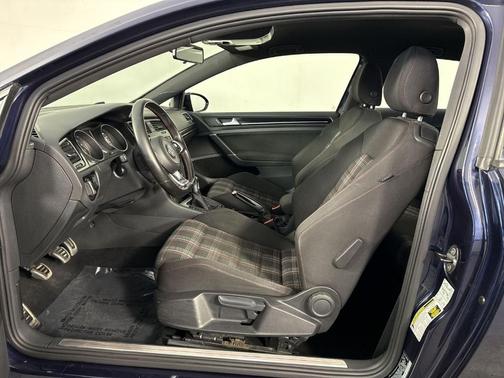 2016 Volkswagen Golf GTI S