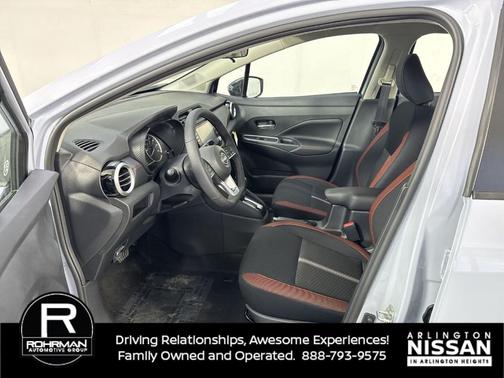 2025 Nissan Versa 1.6 SR