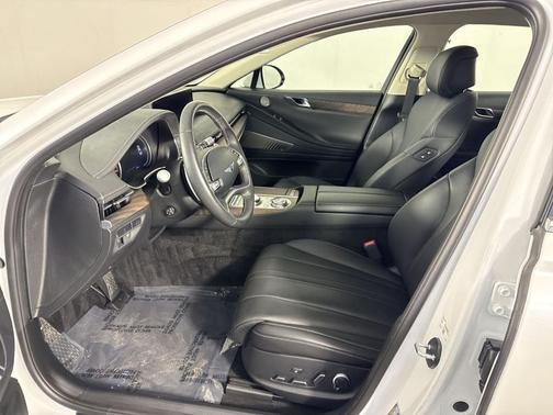 2024 Genesis Electrified G80 Advanced