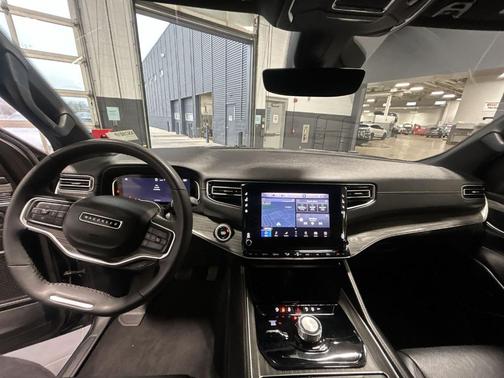 Riverrock Green 2024 Jeep Wagoneer Series II