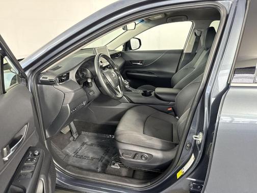 2024 Toyota Venza LE