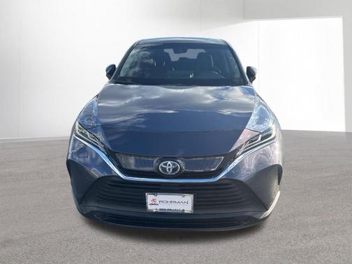 2024 Toyota Venza LE