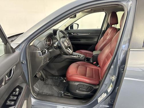 2022 Mazda CX-5 Carbon Edition