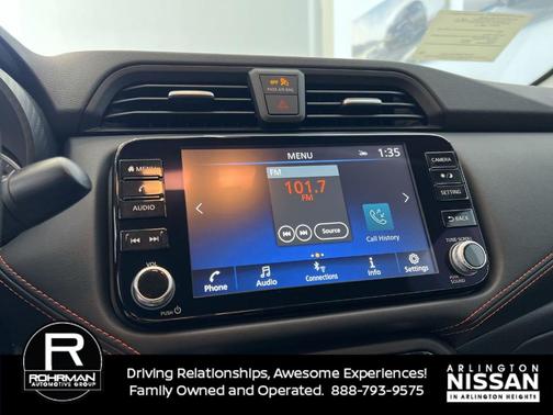 2025 Nissan Versa 1.6 SR