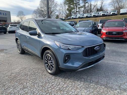 2026 Ford Escape PHEV SE