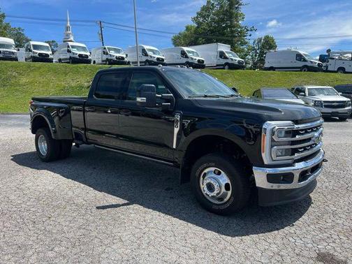 2023 Ford F-350 Lariat