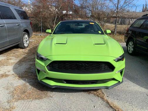 2020 Ford Mustang EcoBoost