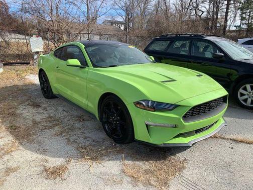 2020 Ford Mustang EcoBoost
