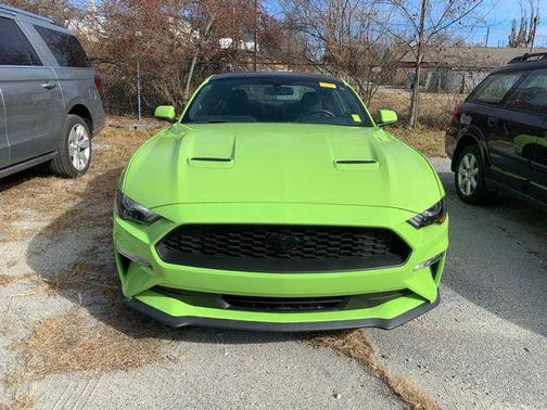 2020 Ford Mustang EcoBoost