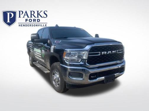 2024 RAM 2500 Tradesman Crew Cab 4x4 6'4' Box