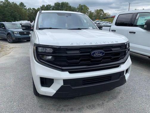 2025 Ford Expedition Max Active 4x4