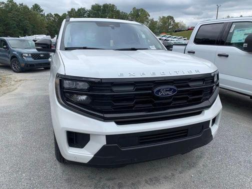 2025 Ford Expedition Max Active 4x4