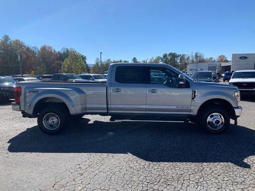 2022 Ford F-350 Lariat