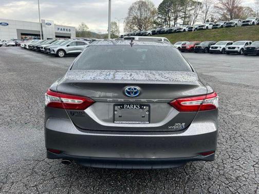 2019 Toyota Camry Hybrid XLE