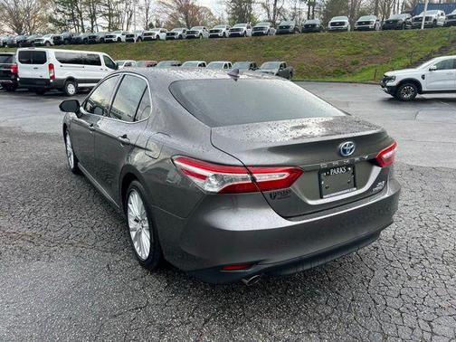 2019 Toyota Camry Hybrid XLE