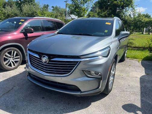 2023 Buick Enclave Essence AWD