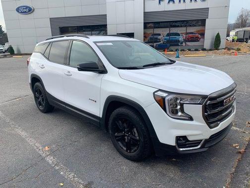 2023 GMC Terrain AWD AT4