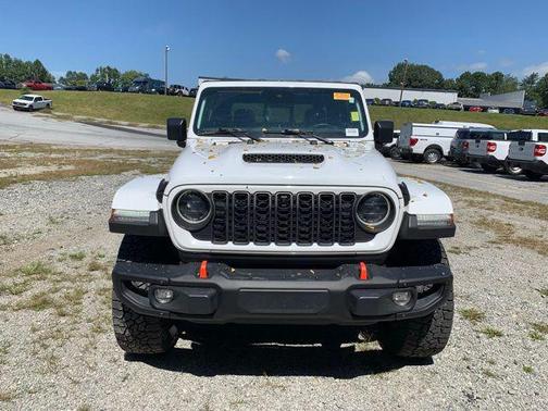 2024 Jeep Gladiator Mojave X