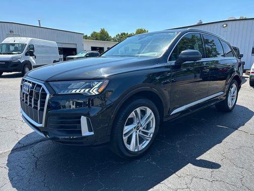 2024 Audi Q7 55 Premium Plus