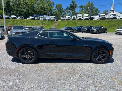 2022 Chevrolet Camaro RWD Coupe LT1