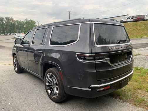 Baltic Gray Metallic Clearcoat 2025 Jeep Grand Wagoneer Series III 4x4