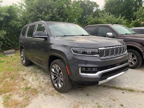 Baltic Gray Metallic Clearcoat 2025 Jeep Grand Wagoneer Series III 4x4