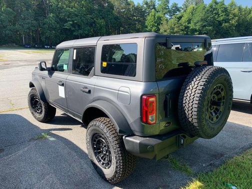 CARBONIZED GRAY METALLIC 2026 Ford Bronco Big Bend