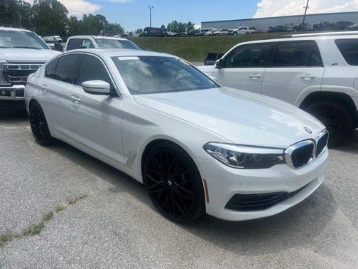 2020 BMW 530 530i