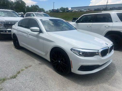 2020 BMW 530 530i